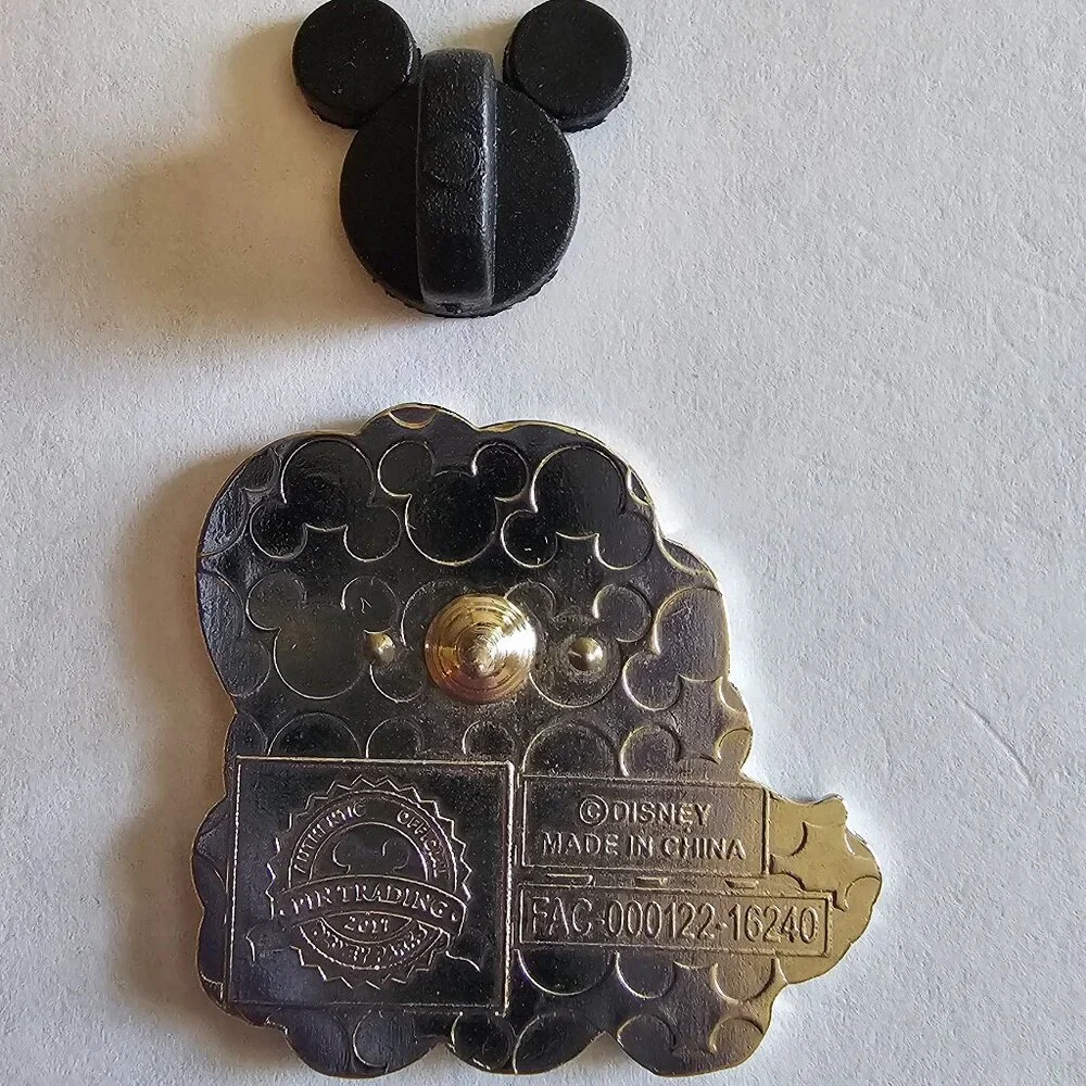 DISNEY Pin Trading ~ Disney Starter Set ~ Tinker Bell ~ 2017 - Picture 6 of 11